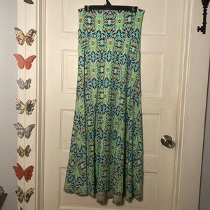 Like new, Lularoe, size small, maxi style skirt with light, green background